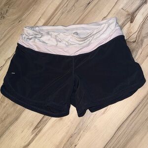 Lululemon shorts size 4